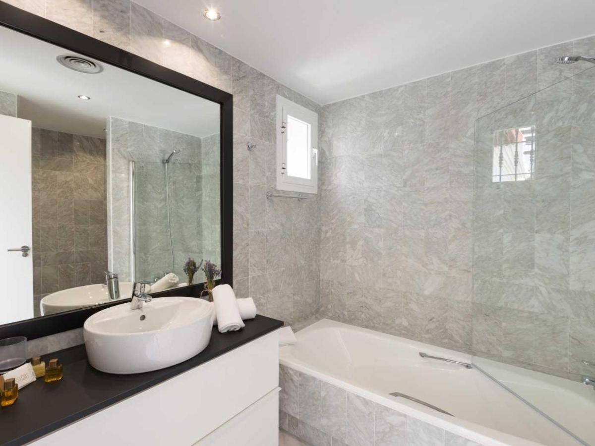 Vacation Marbella I Los Naranjos, Exquisite Penthouse Suite With Rooftop Terrace Eksteriør bilde